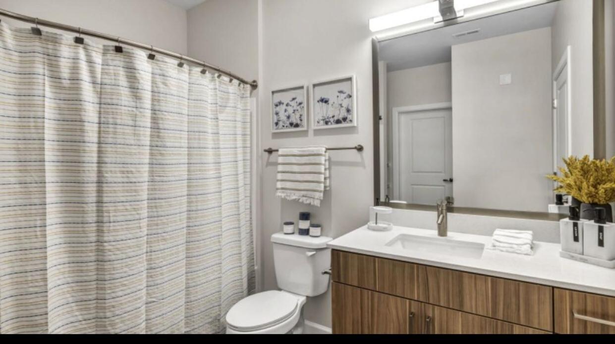 Spacious Castle W Gym Pool Free Parking I Walk To Dowtown N Broadway Nashville Exterior foto
